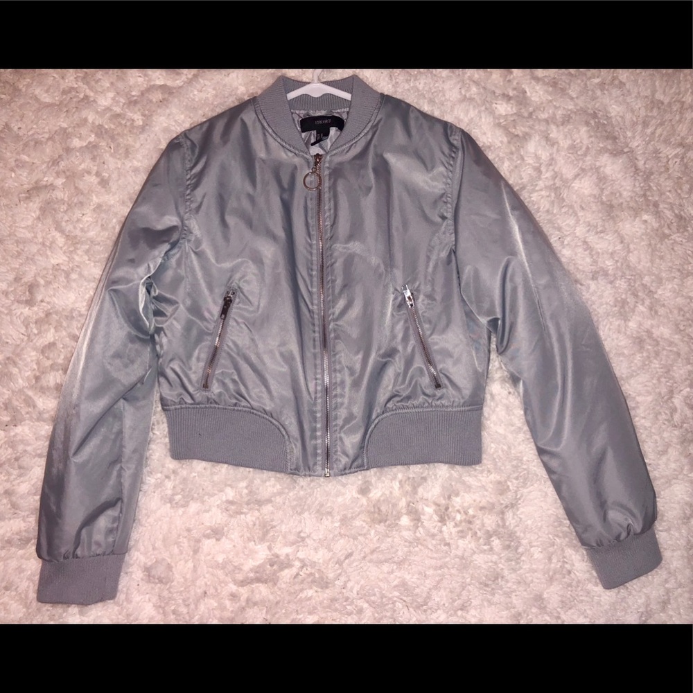 Silver Jacket - Picture 2 of 2